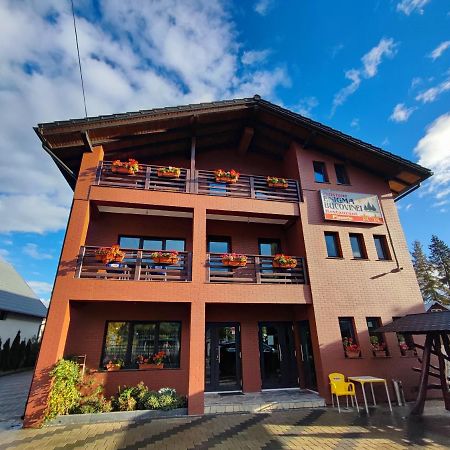 Enigma Bucovinei Hotel Vicovu de Jos Exterior foto