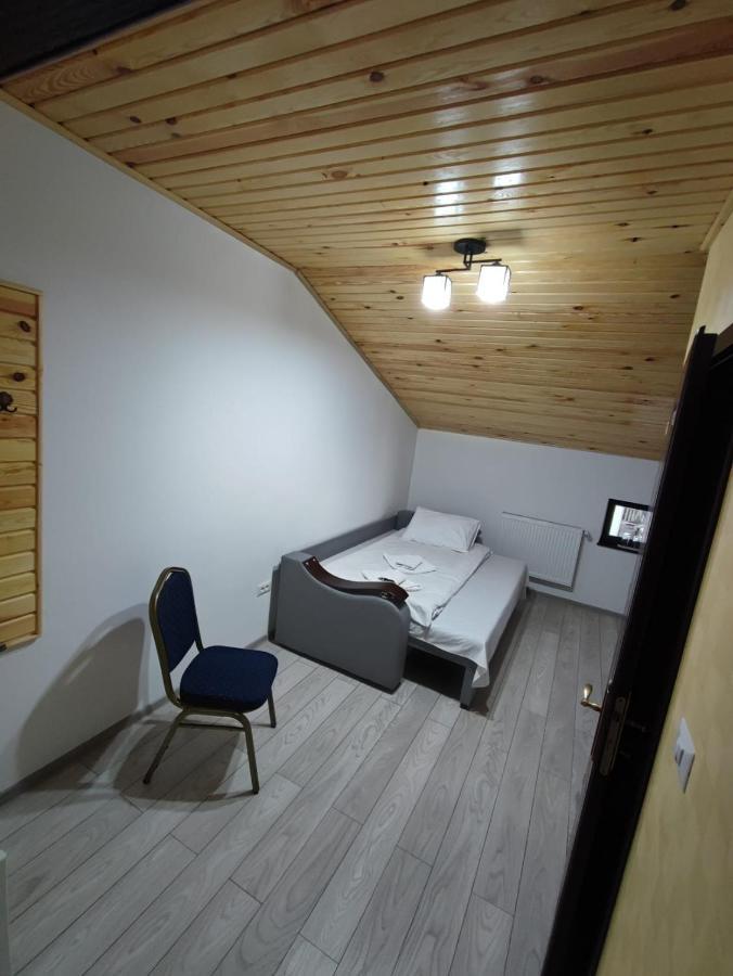 Enigma Bucovinei Hotel Vicovu de Jos Quarto foto
