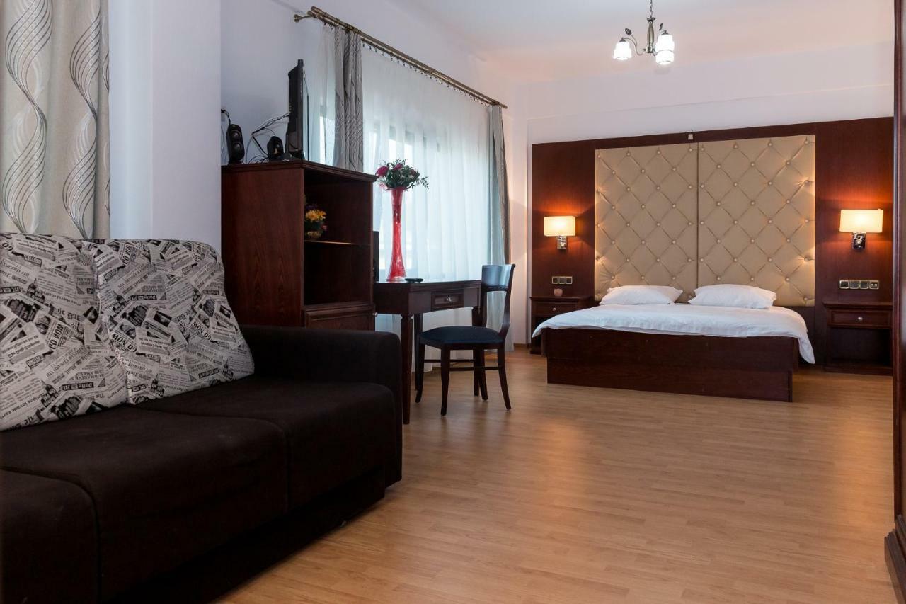 Enigma Bucovinei Hotel Vicovu de Jos Exterior foto